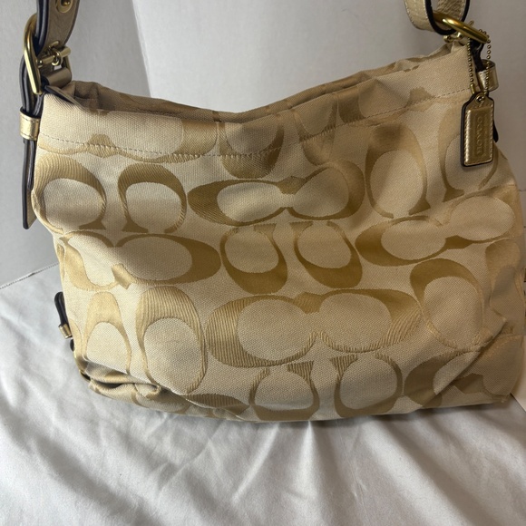 Vtg Coach 24CM Soho Signature Duffle/Shoulder Bag F15067 Tan/Pink/Gold/Metallic - Picture 5 of 12